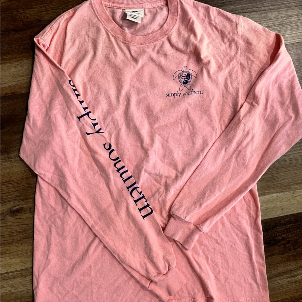 Simply Southern long Sleeve tee. Pink. Medium.